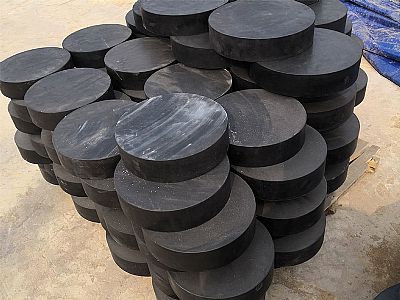 雄县板式橡胶支座由若干层橡胶片与薄钢板经加压硫化